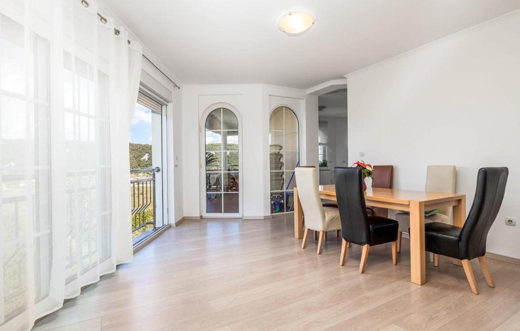Apartments Dedic سوبيتارسكا دراغا المظهر الخارجي الصورة