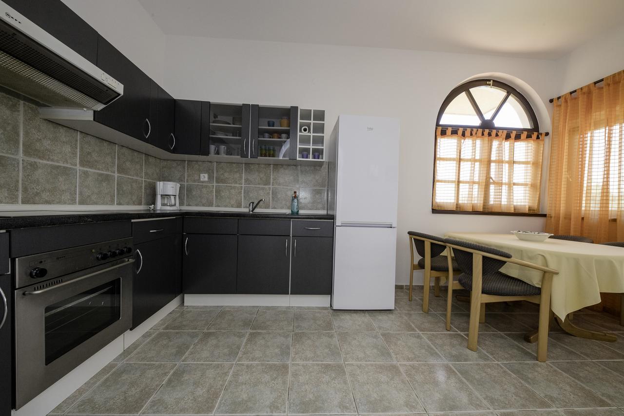 Apartments Dedic سوبيتارسكا دراغا المظهر الخارجي الصورة