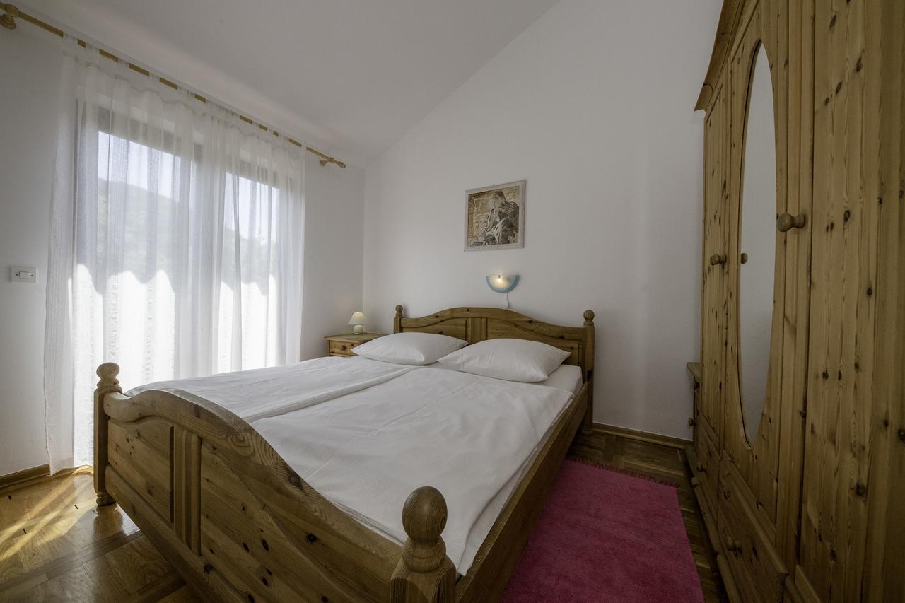 Apartments Dedic سوبيتارسكا دراغا المظهر الخارجي الصورة