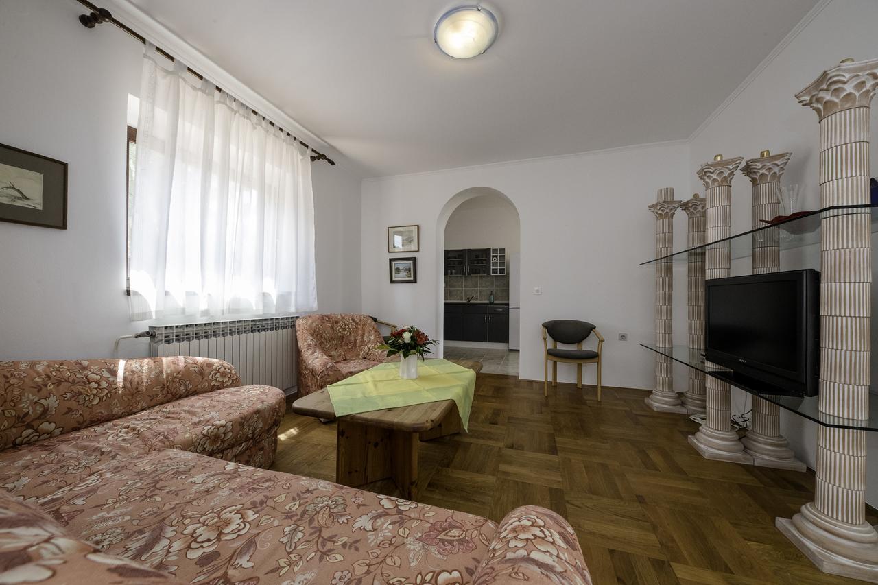 Apartments Dedic سوبيتارسكا دراغا المظهر الخارجي الصورة