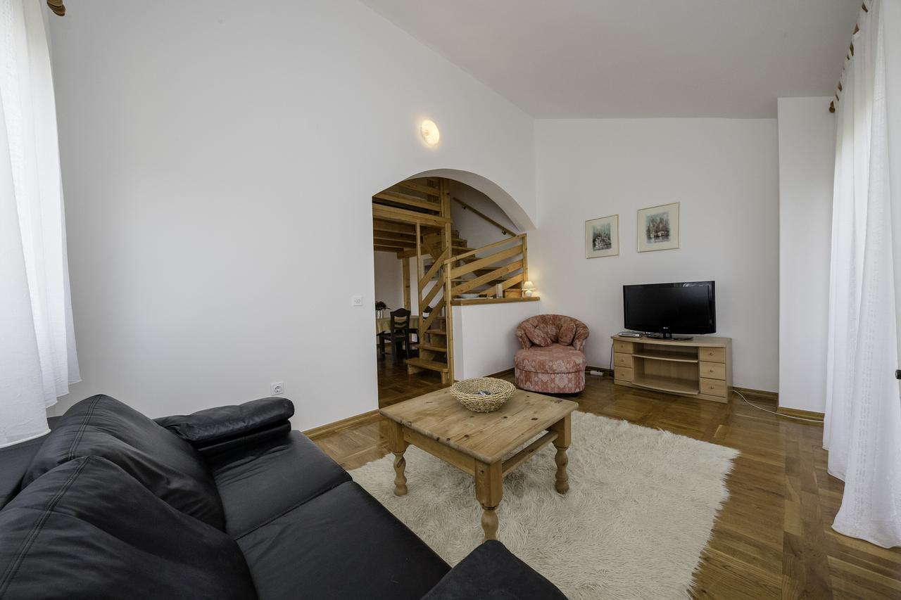 Apartments Dedic سوبيتارسكا دراغا المظهر الخارجي الصورة