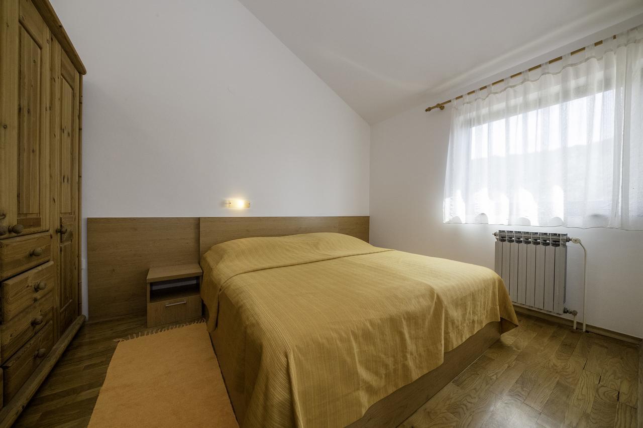 Apartments Dedic سوبيتارسكا دراغا المظهر الخارجي الصورة