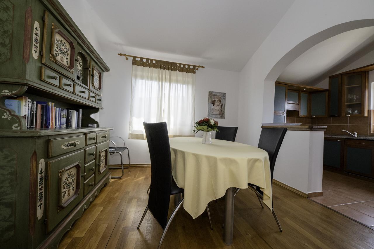 Apartments Dedic سوبيتارسكا دراغا المظهر الخارجي الصورة